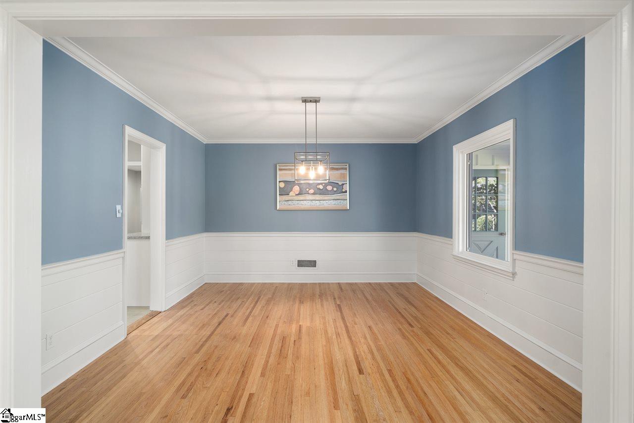 218 Sweetbriar Road Greenville, SC 29615 - Photo 9 of 36 Gallery Image 9