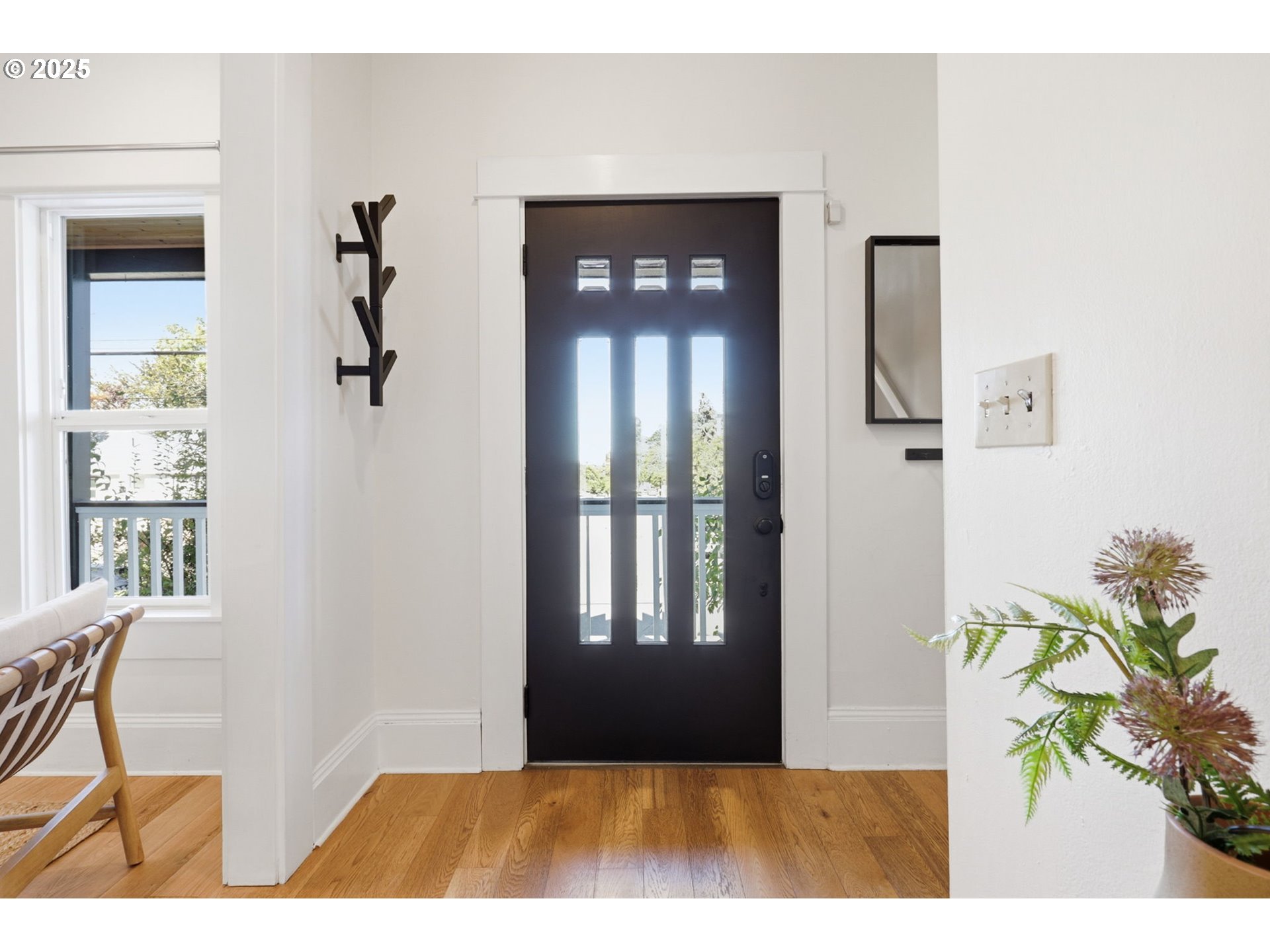 954 Northeast Emerson Street Portland, OR 97211 - Photo 5 of 47 a view of an entryway