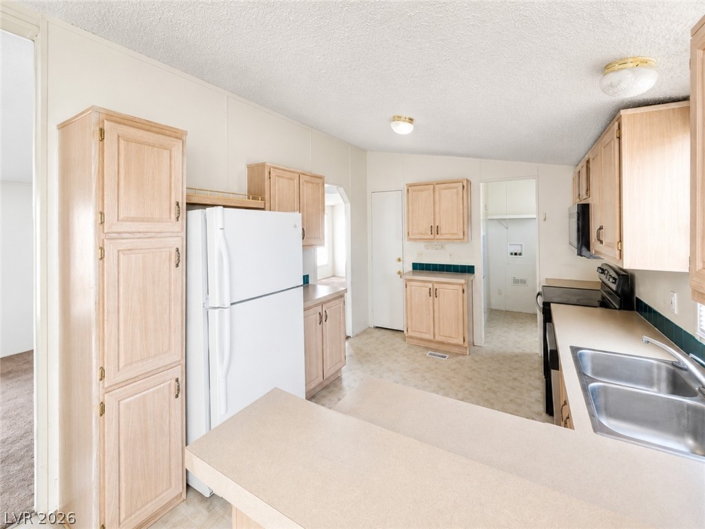 973 Bel Air Road Indian Springs, NV 89018 - Photo 11 of 25