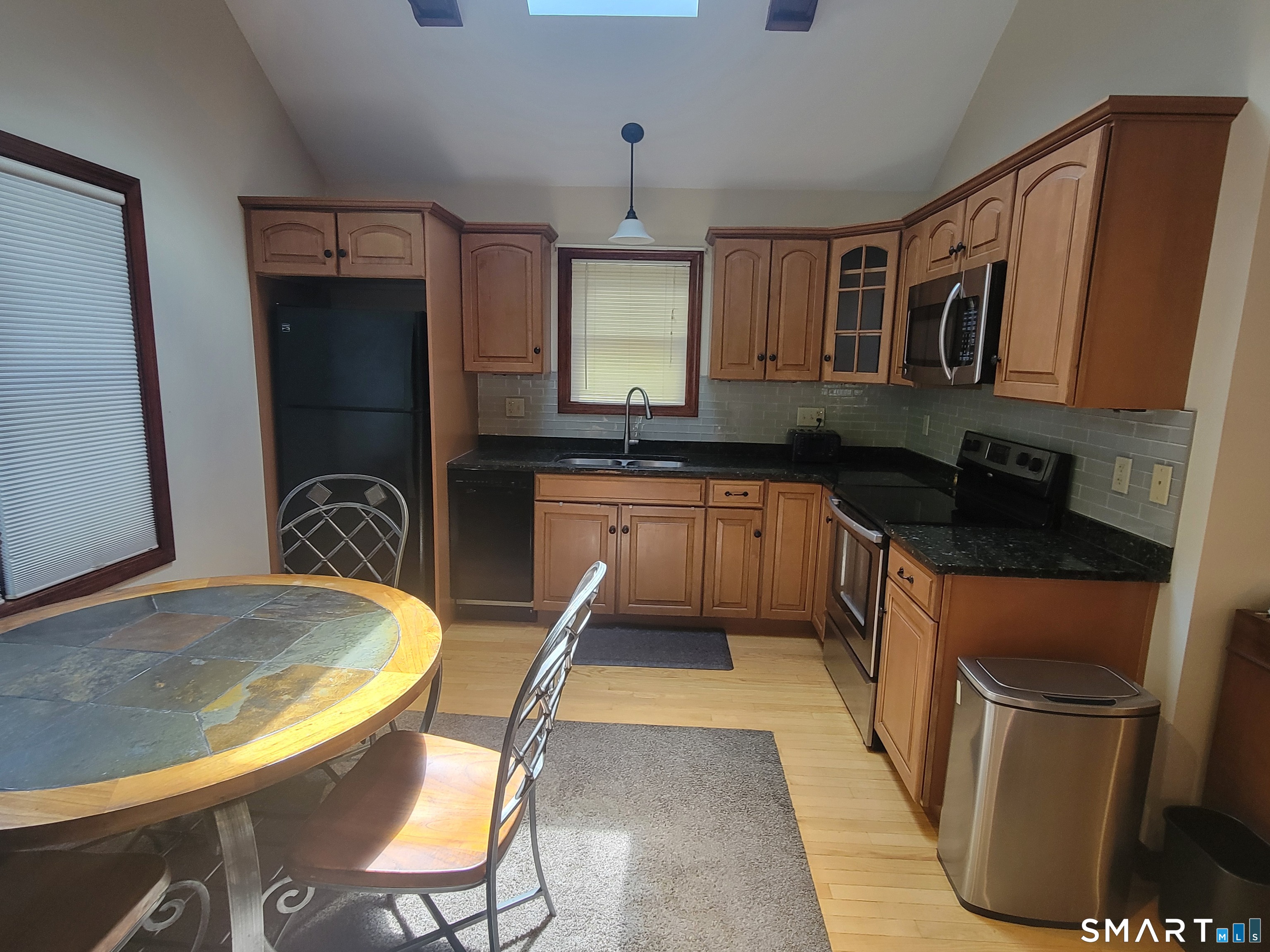 11 Gopher Road Newtown, CT 06470 - Photo 17 of 29