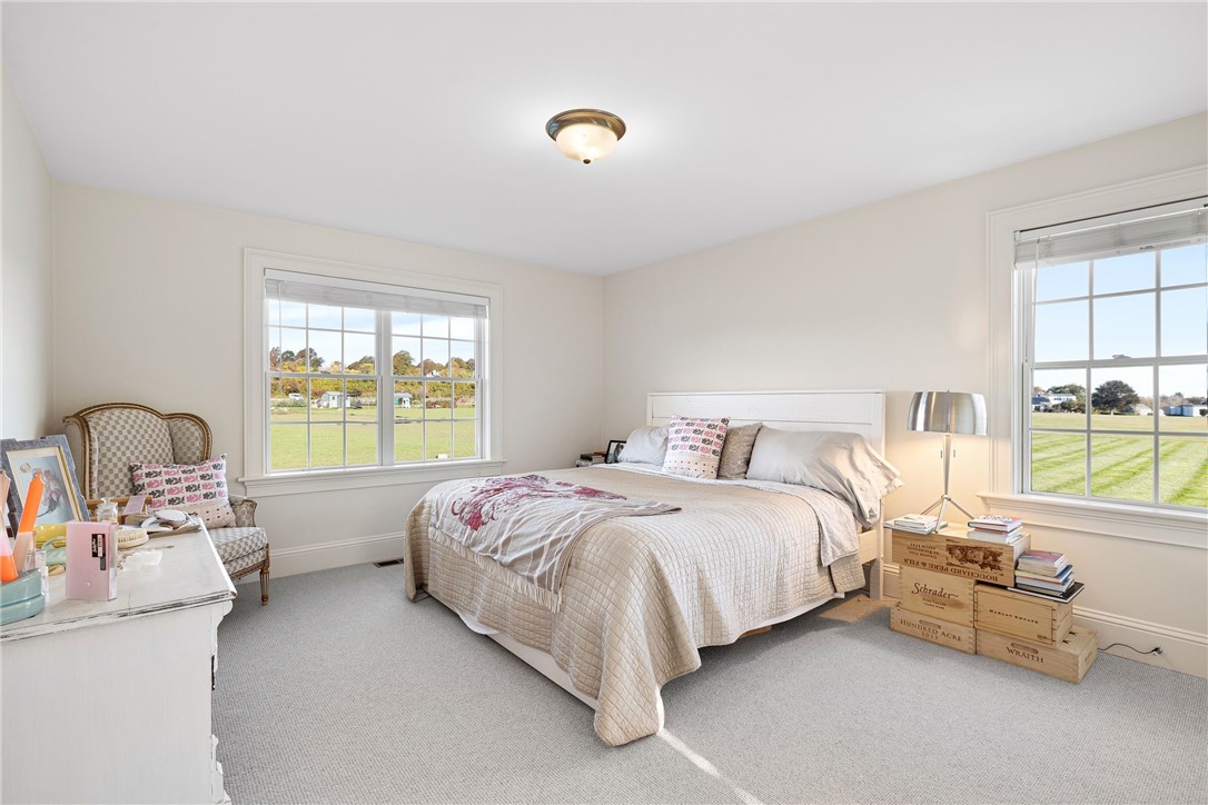 62 Howland Avenue Middletown, RI 02842 - Photo 15 of 26