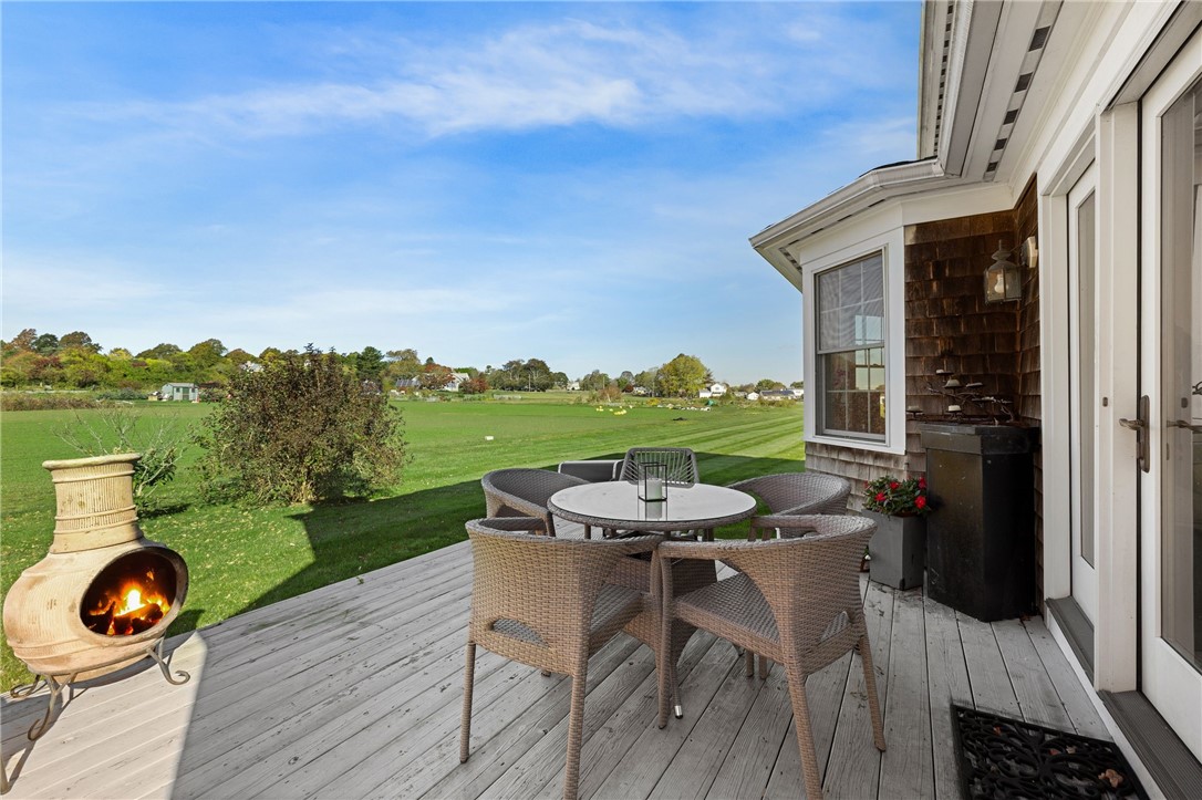 62 Howland Avenue Middletown, RI 02842 - Photo 24 of 26