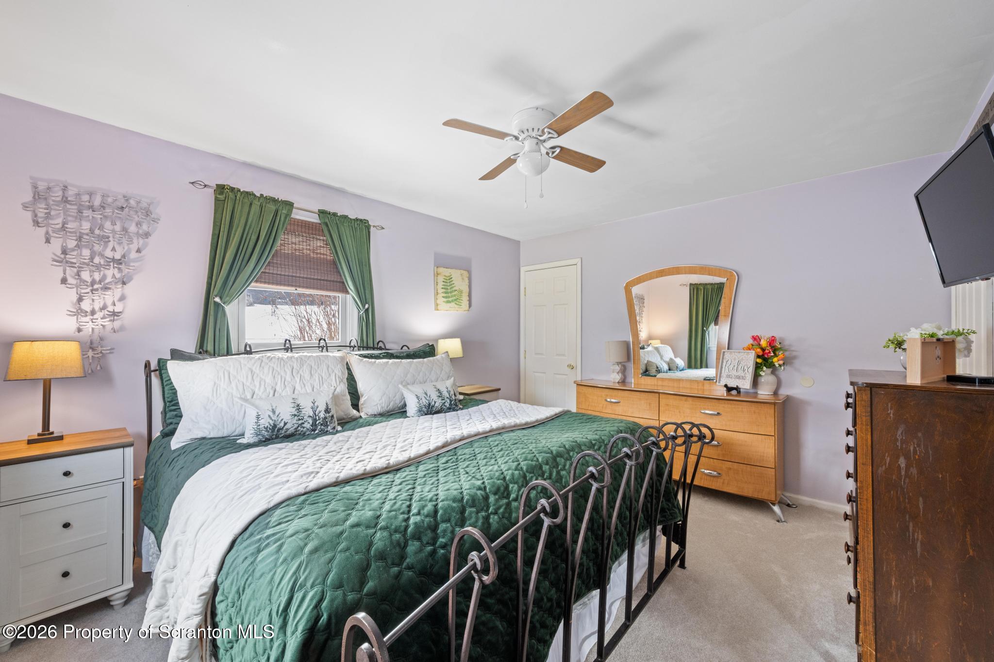 424 New Street Duryea, PA 18642 - Photo 13 of 37 Primary Bedroom