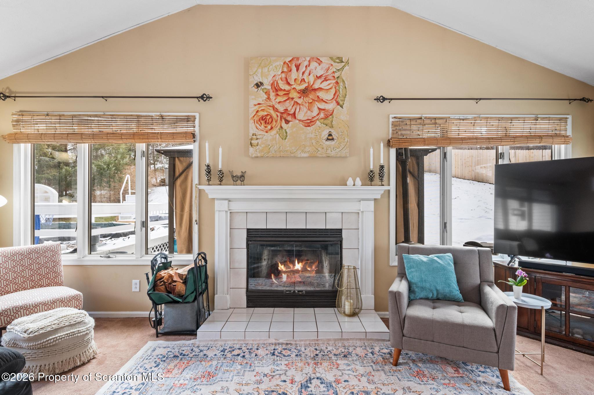 424 New Street Duryea, PA 18642 - Photo 3 of 37 Family Room