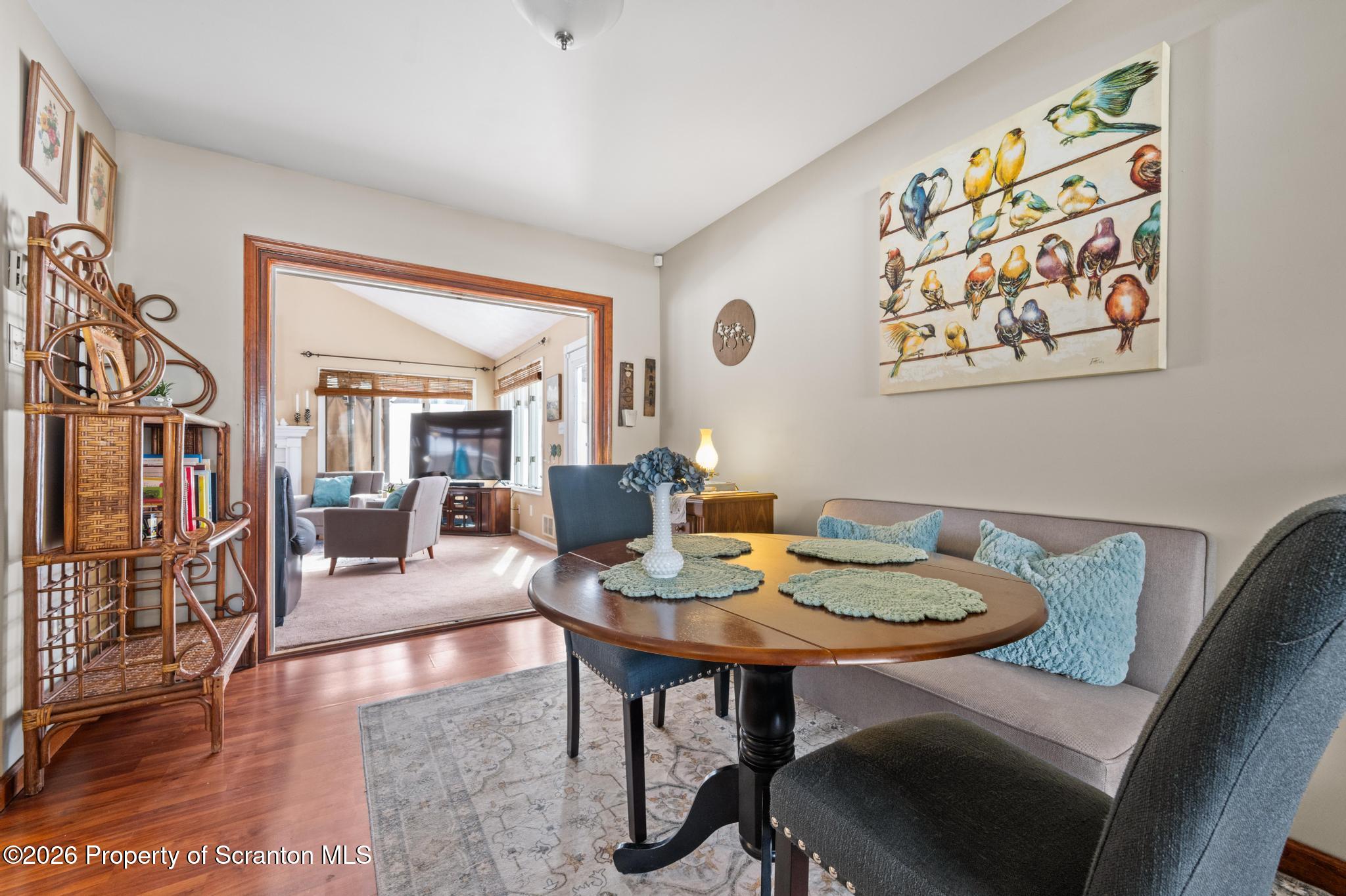 424 New Street Duryea, PA 18642 - Photo 5 of 37 Eat-In Area