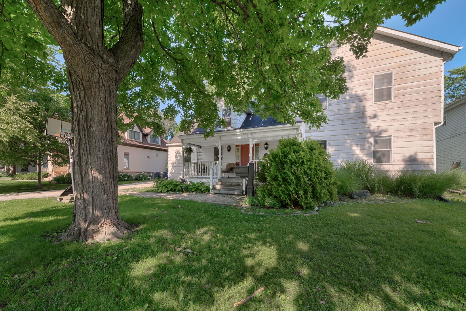 707 Glenshire Road Glenview, IL 60025 - Photo 2 of 28