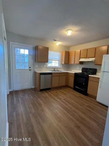 $1,150 | 2037 Brandymill Lane, Jacksonville, NC 28546