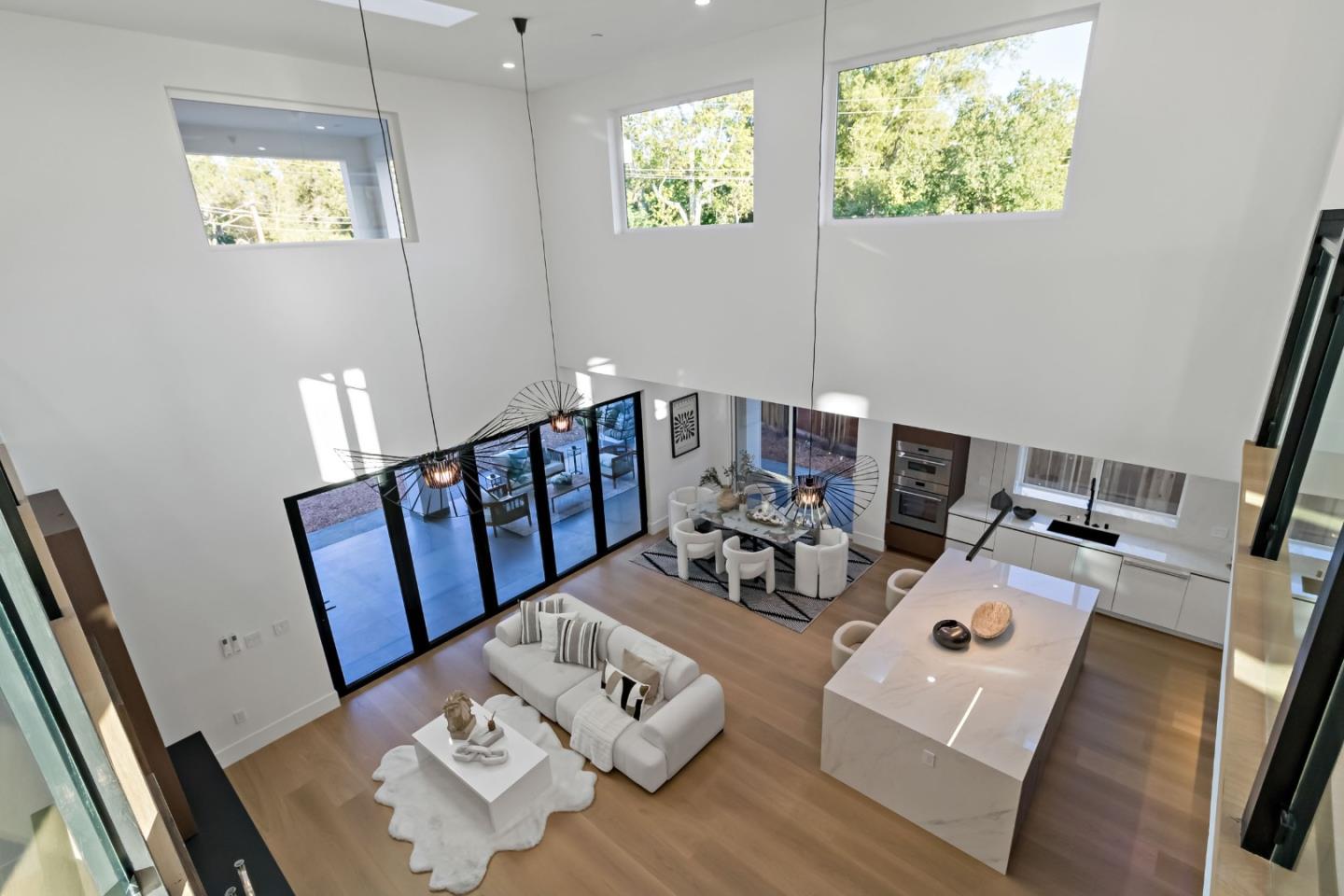 1040 West Riverside Way San Jose, CA 95129 - Photo 14 of 69