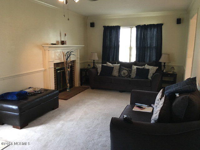 809 Mill Branch Road Rocky Mount, NC 27803 - Photo 6 of 9 Large den with side entry