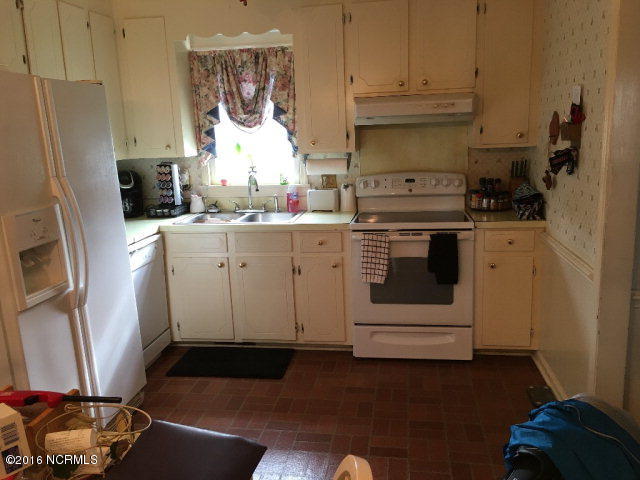 809 Mill Branch Road Rocky Mount, NC 27803 - Photo 8 of 9 Nice Kitchen