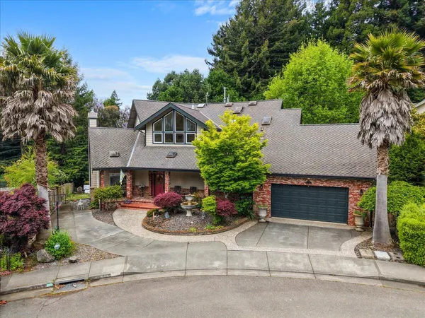 $799,900 | 4500 Cedar Street, Eureka, CA 95503