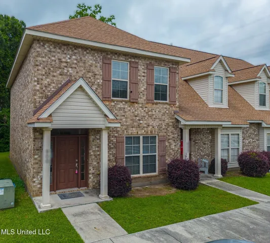 $1,375 | 908 Jefferson Drive, Gulfport, MS 39507