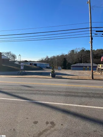 $1,200,000 | 147 West Main Street, Duncan, SC 29334