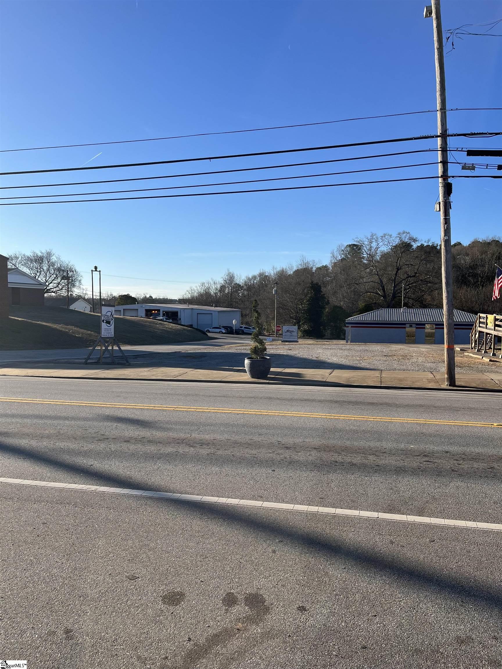 147 West Main Street Duncan, SC 29334 - Photo 4 of 5