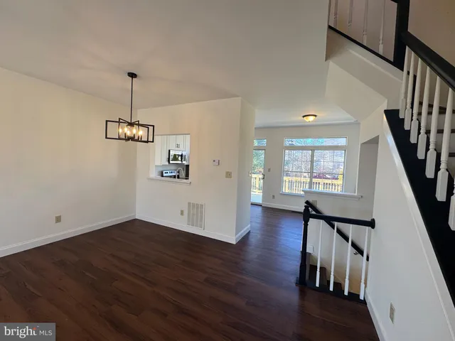 $529,500 | 17306 Rocky Mt Lane, Dumfries, VA 22026