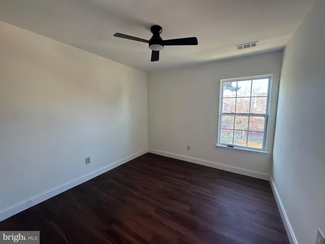 $529,500 | 17306 Rocky Mt Lane, Dumfries, VA 22026