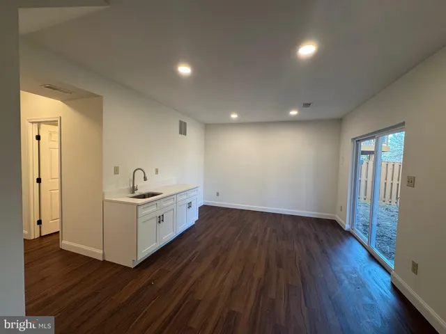 $529,500 | 17306 Rocky Mt Lane, Dumfries, VA 22026