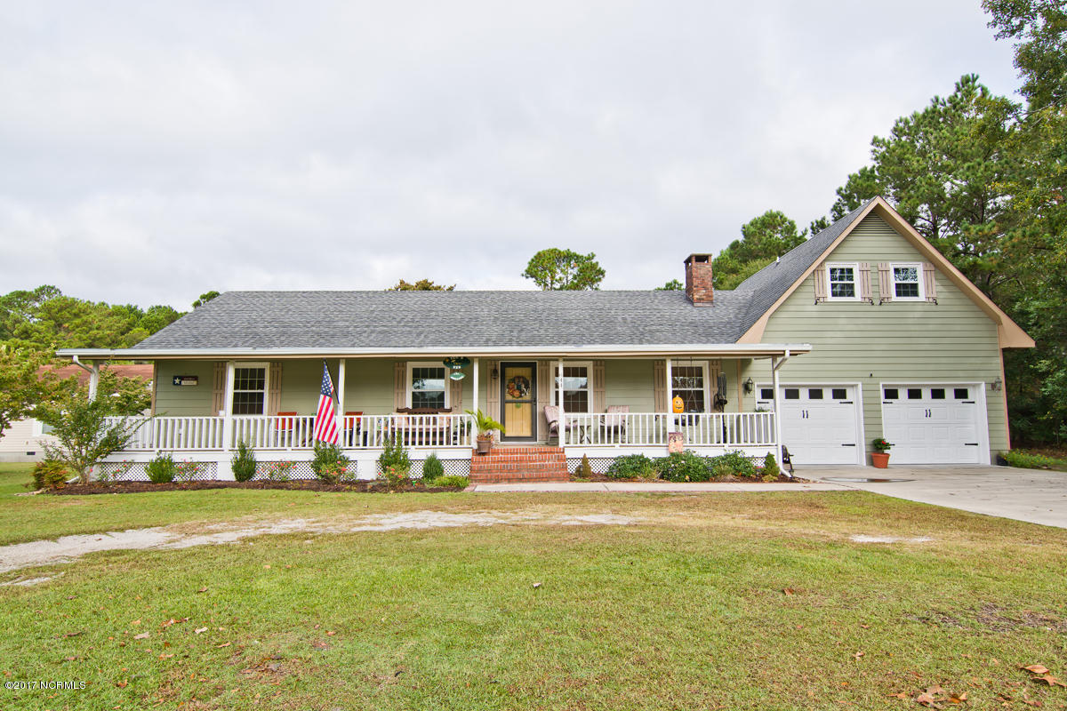 644 Bogue Loop Road Newport, NC 28570 - Photo 2 of 65 Front View