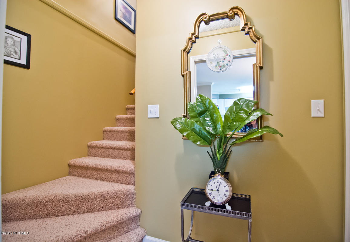 644 Bogue Loop Road Newport, NC 28570 - Photo 37 of 65 Garage Apartment interior entrace