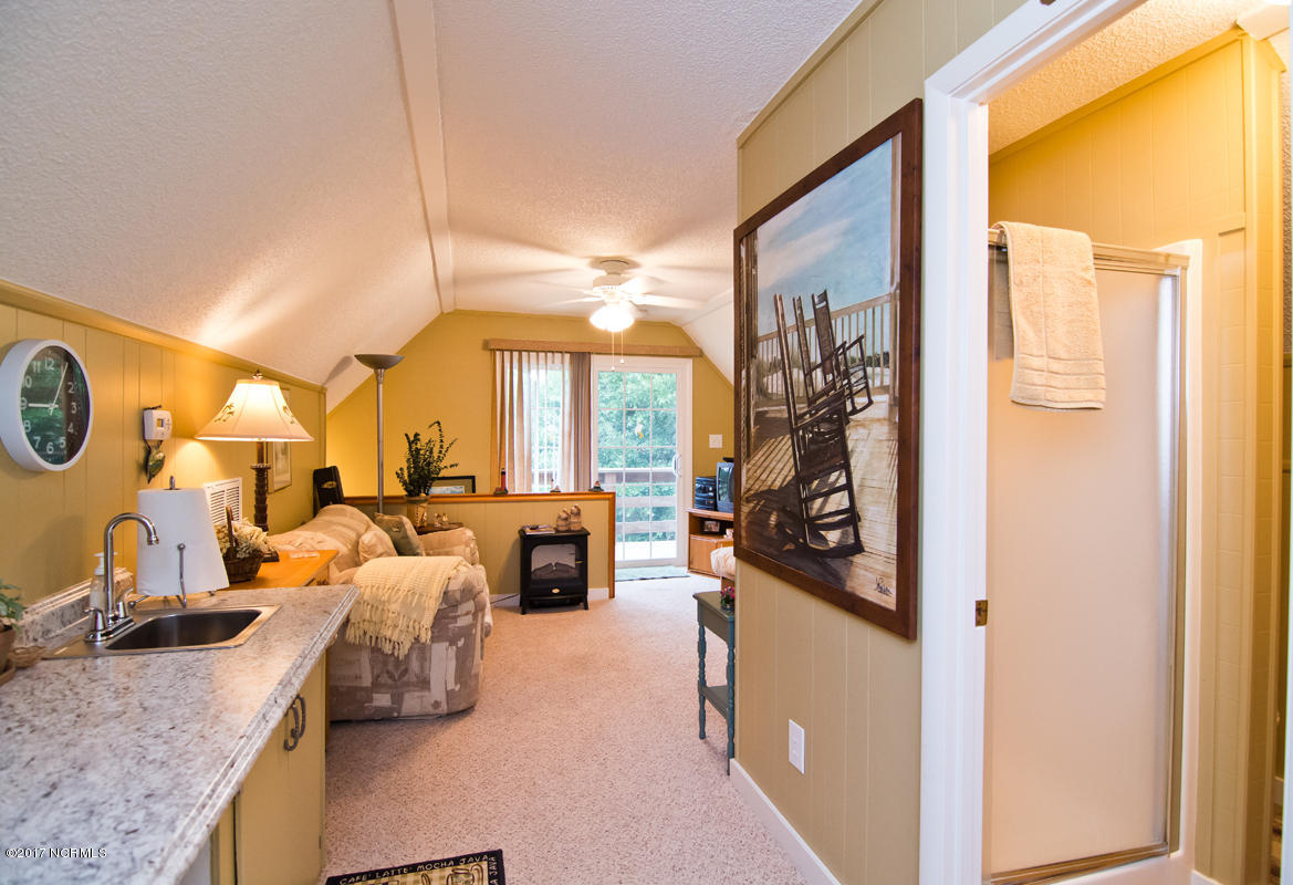 644 Bogue Loop Road Newport, NC 28570 - Photo 6 of 65 Garage Apartment