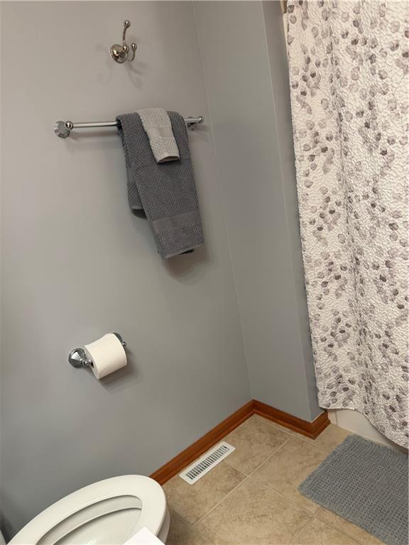 1313 Southeast Moore Road St. Joseph, MO 64504 - Photo 10 of 29 Gallery Image 10