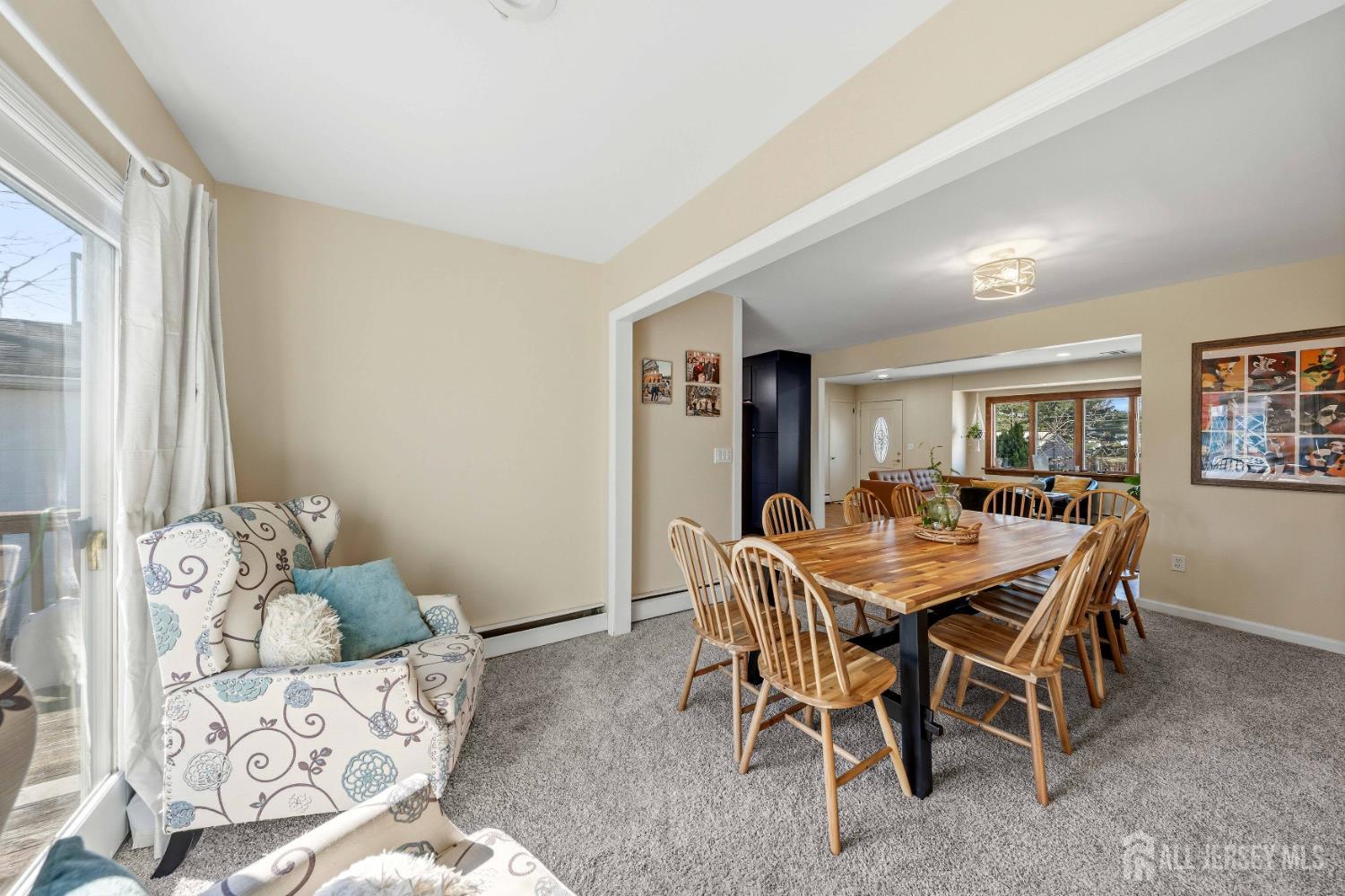 162 Rutherford Avenue Woodbridge, NJ 07095 - Photo 5 of 18 a view of a dining room with furniture