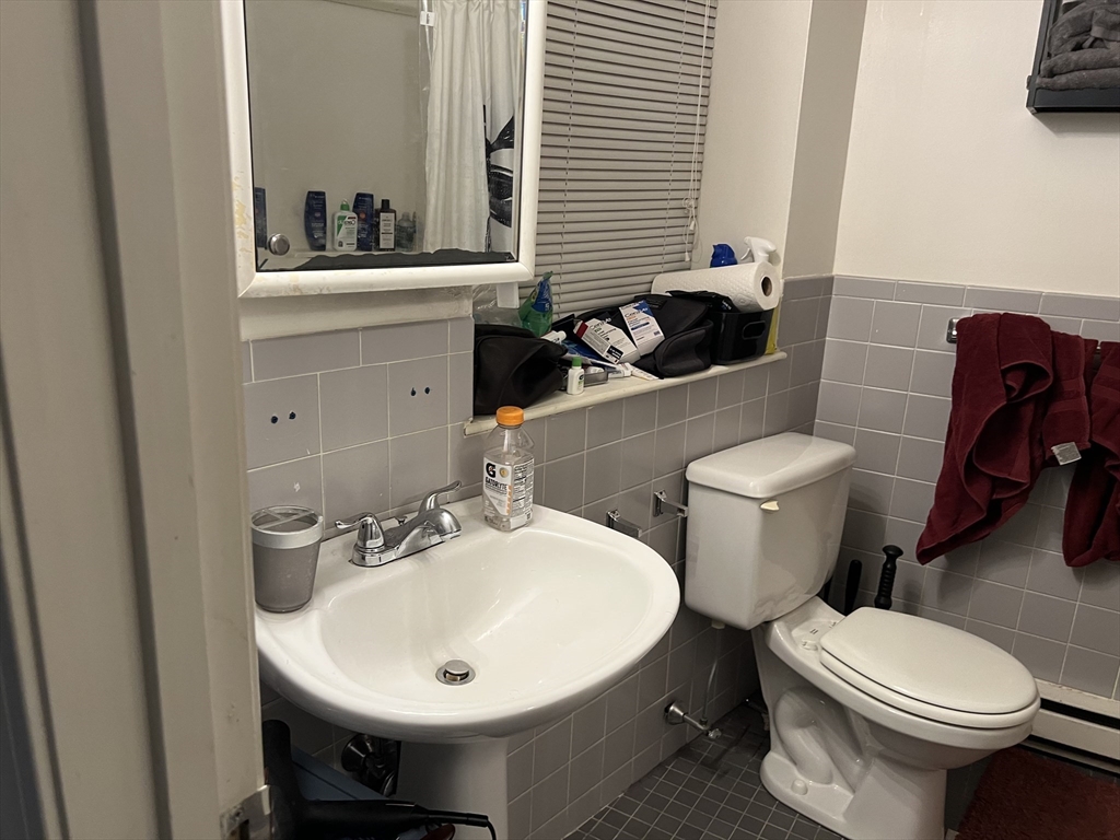 222 North Street, Unit 2 Boston, MA 02113 - Photo 9 of 15