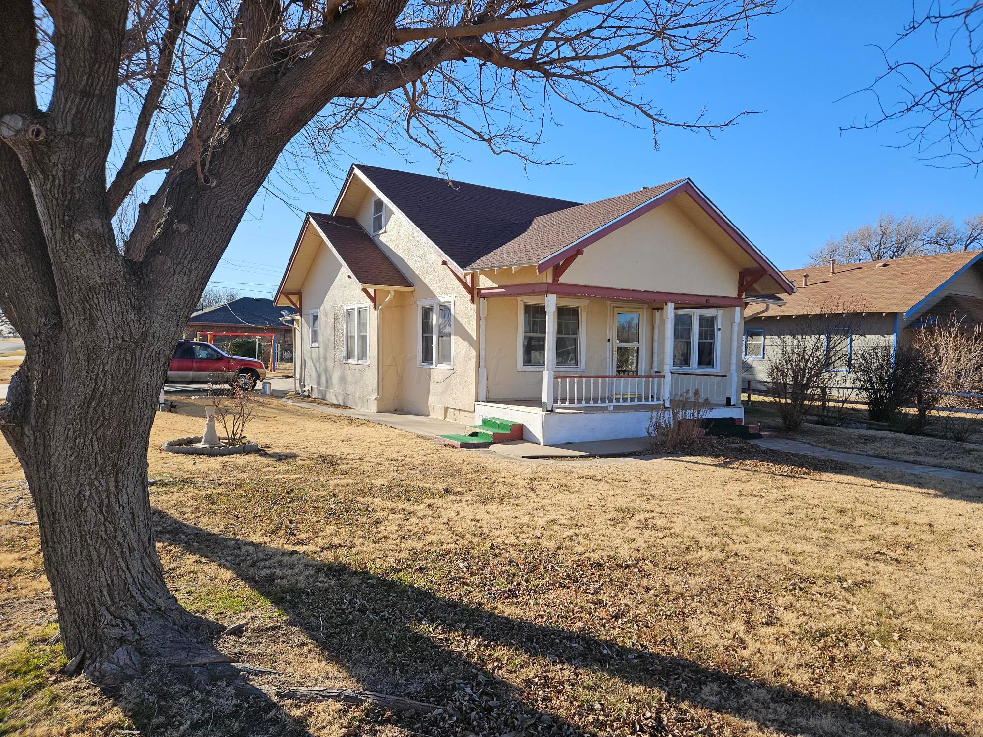 201 Oak Avenue Panhandle, TX 79068 - Photo 1 of 44 a house view with a outdoor space