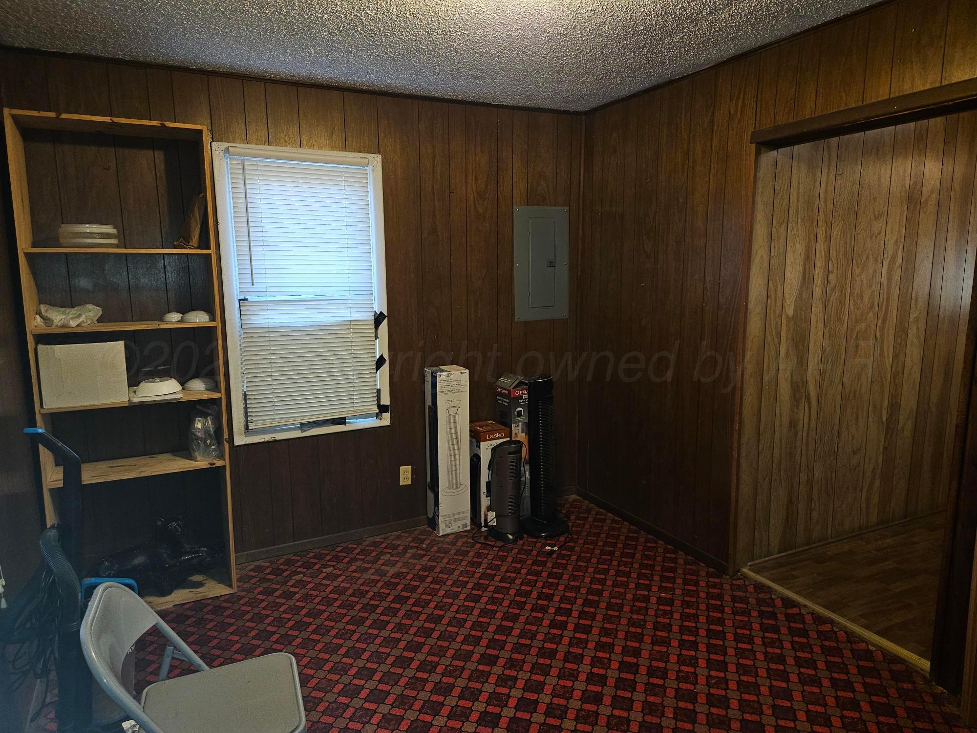 201 Oak Avenue Panhandle, TX 79068 - Photo 33 of 44 a bathroom with a sink
