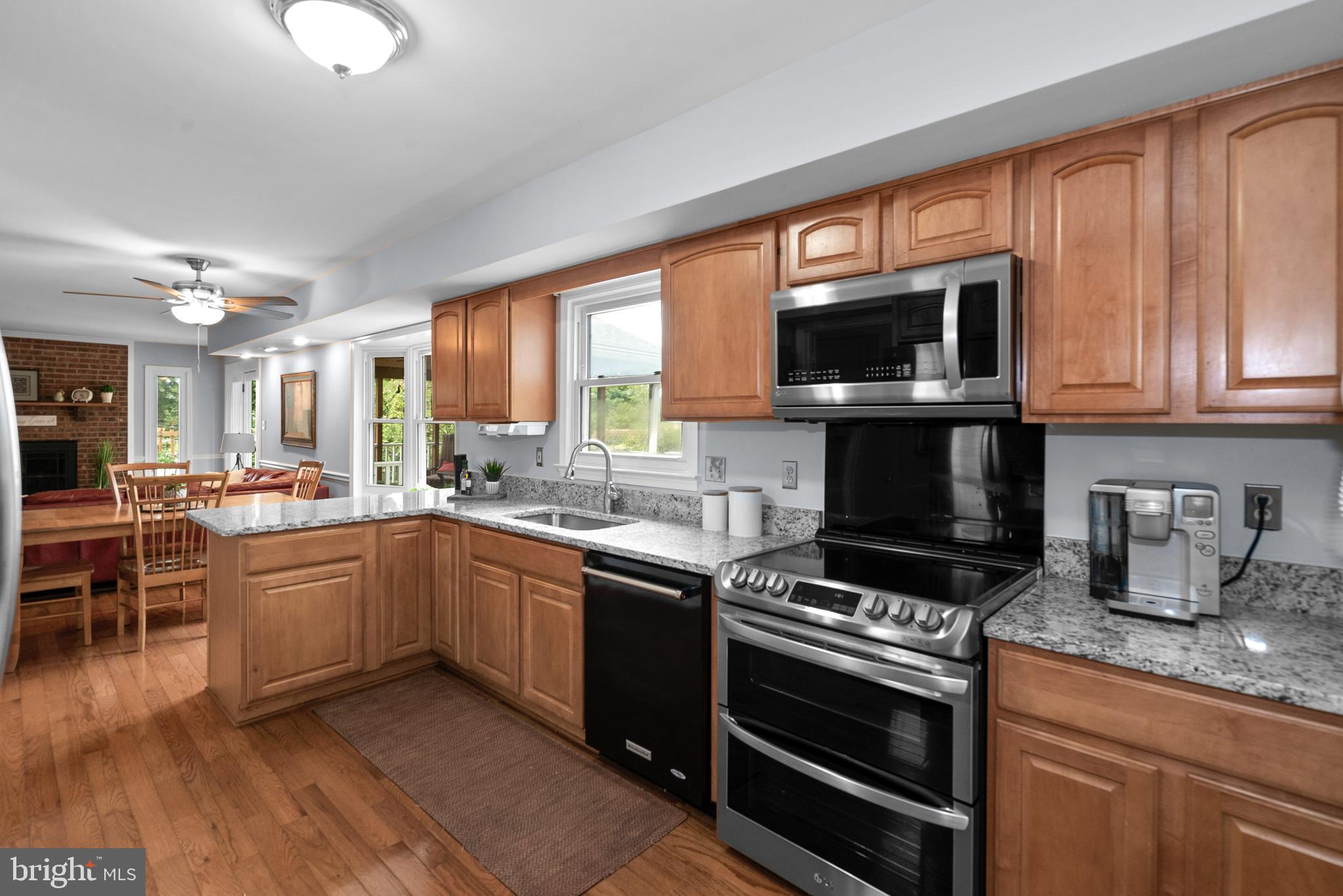 13910 Poplar Tree Road Chantilly, VA 20151 - Photo 16 of 51 2021 Stainless Steel Double Door Oven & Microwave