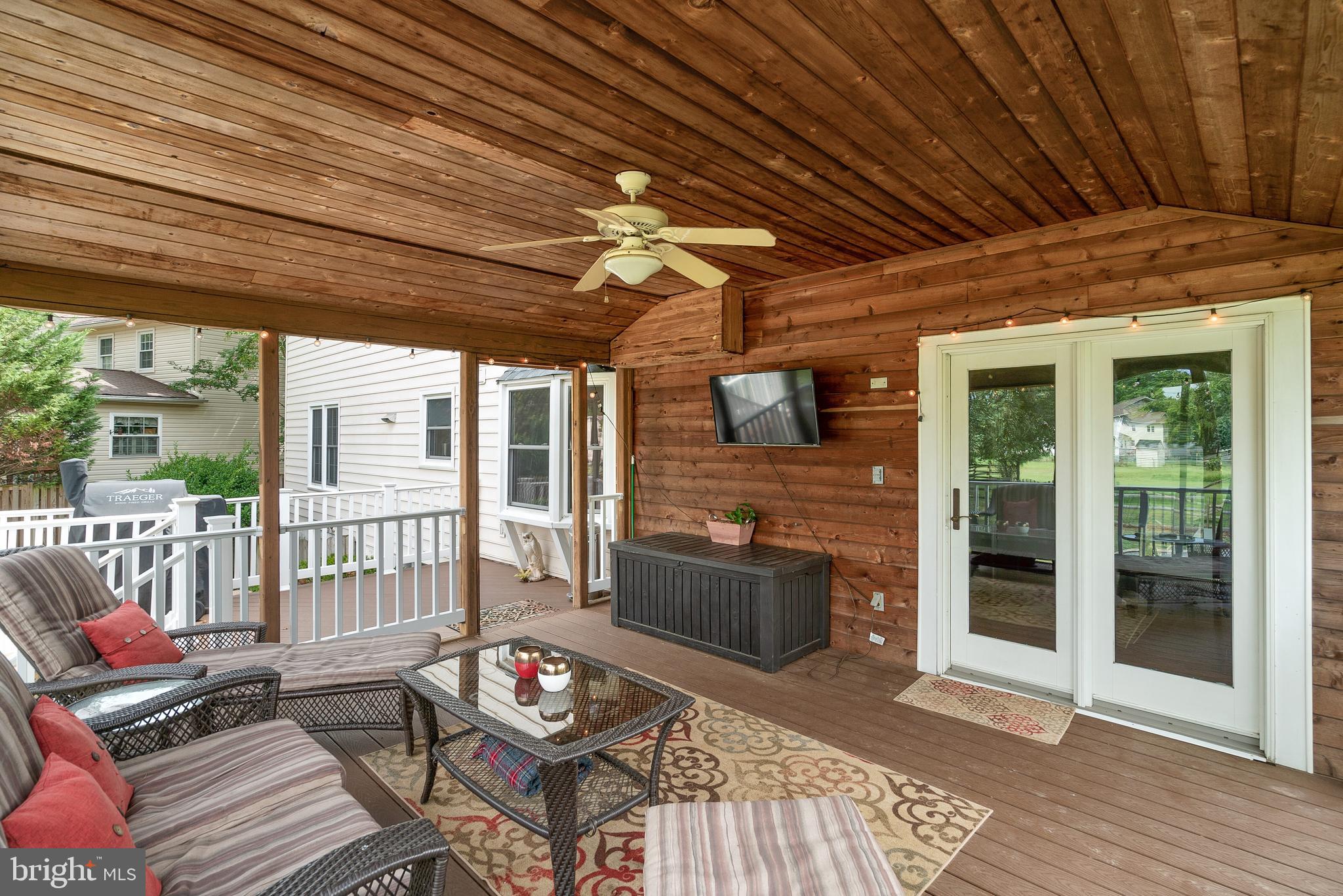 13910 Poplar Tree Road Chantilly, VA 20151 - Photo 43 of 51 Unwind here!