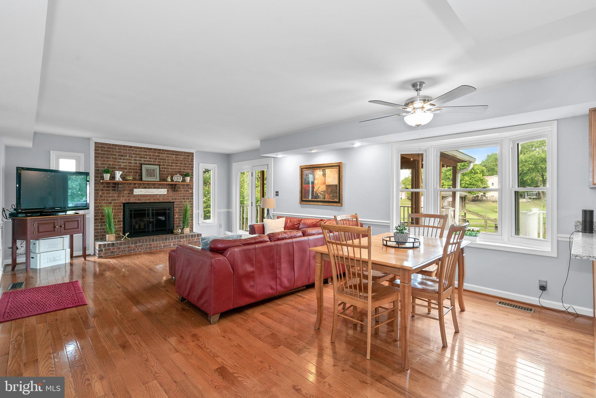 13910 Poplar Tree Road Chantilly, VA 20151 - Photo 8 of 51 Bay Window in Breakfast Area