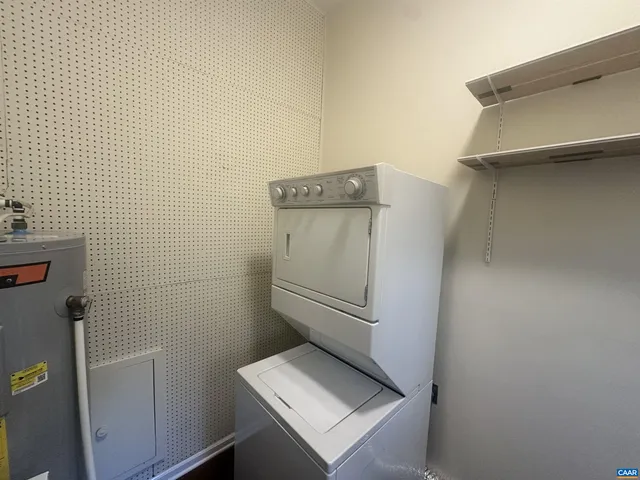 $1,895 | 933 Huntwood Lane, Charlottesville, VA 22901