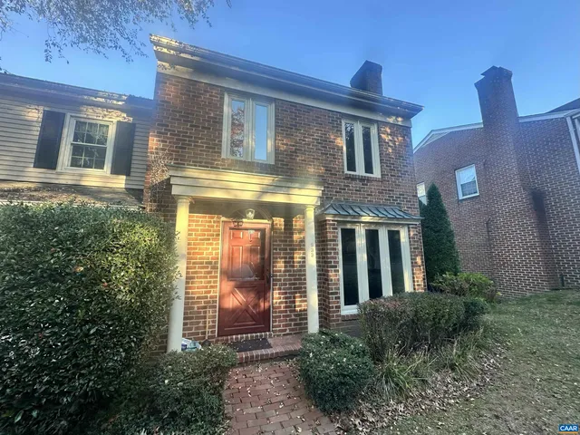 $1,895 | 933 Huntwood Lane, Charlottesville, VA 22901
