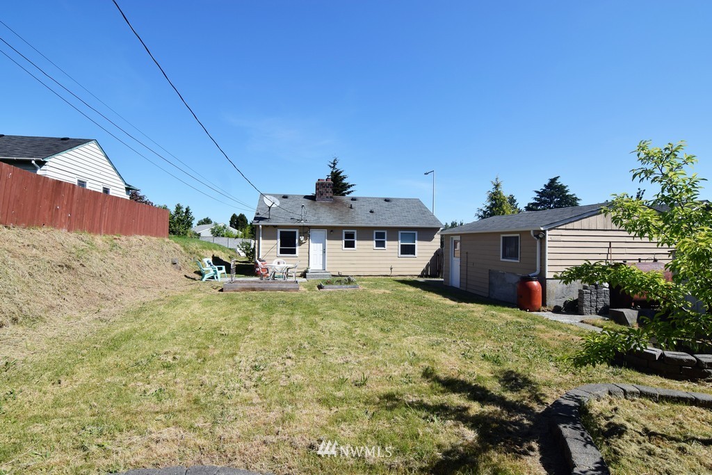 3207 Southwest Roxbury Street Seattle, WA 98126 - Photo 17 of 22 Gallery Image 17