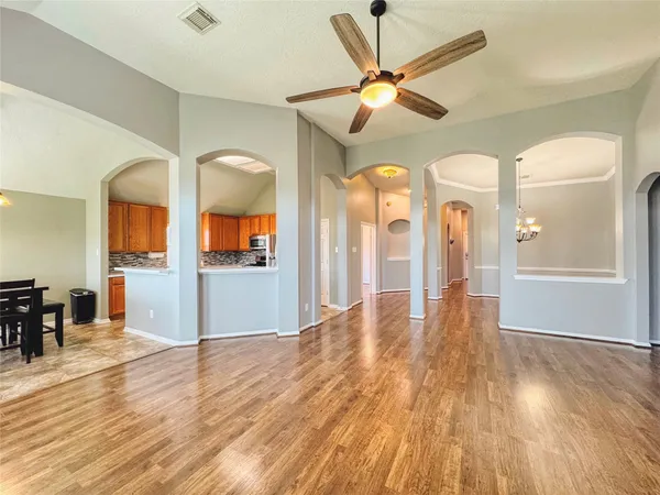 $2,400 | 3506 Deerbrook Court, Pearland, TX 77584