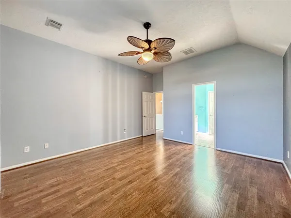 $2,400 | 3506 Deerbrook Court, Pearland, TX 77584