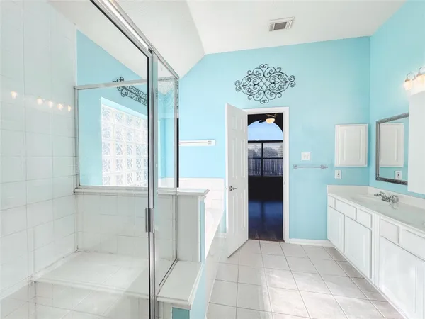 $2,400 | 3506 Deerbrook Court, Pearland, TX 77584