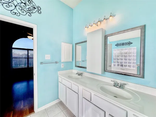 $2,400 | 3506 Deerbrook Court, Pearland, TX 77584