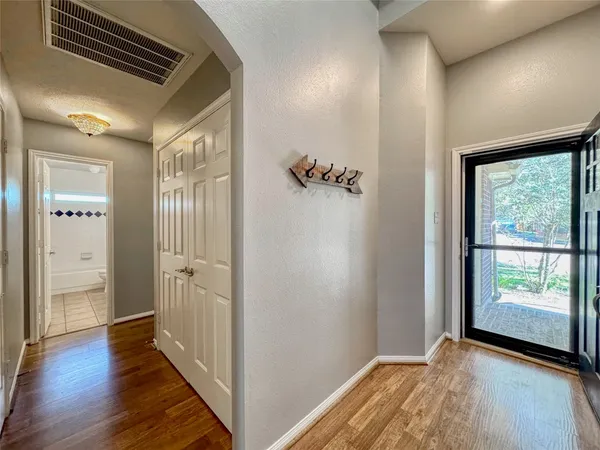 $2,400 | 3506 Deerbrook Court, Pearland, TX 77584