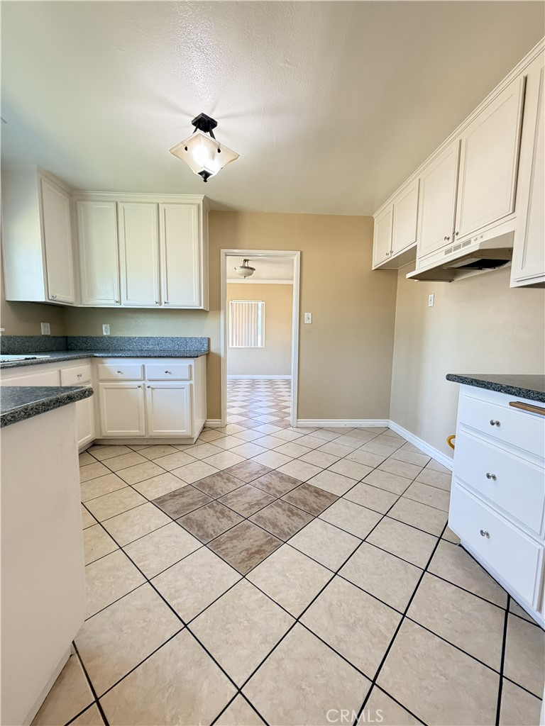 2820 Madison Street Riverside, CA 92504 - Photo 10 of 20