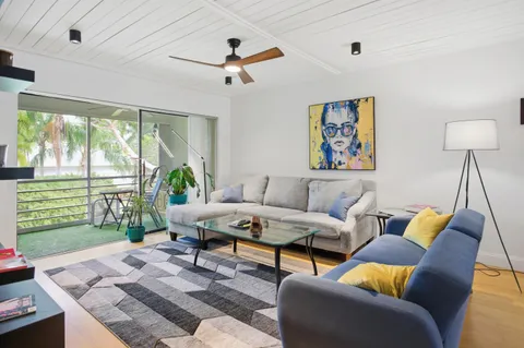 $180,000 | 2600 Southwest 22nd Avenue, Unit 906, Delray Beach, FL 33445