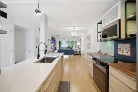 $180,000 | 2600 Southwest 22nd Avenue, Unit 906, Delray Beach, FL 33445