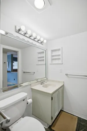 $162,500 | 2600 Southwest 22nd Avenue, Unit 906, Delray Beach, FL 33445