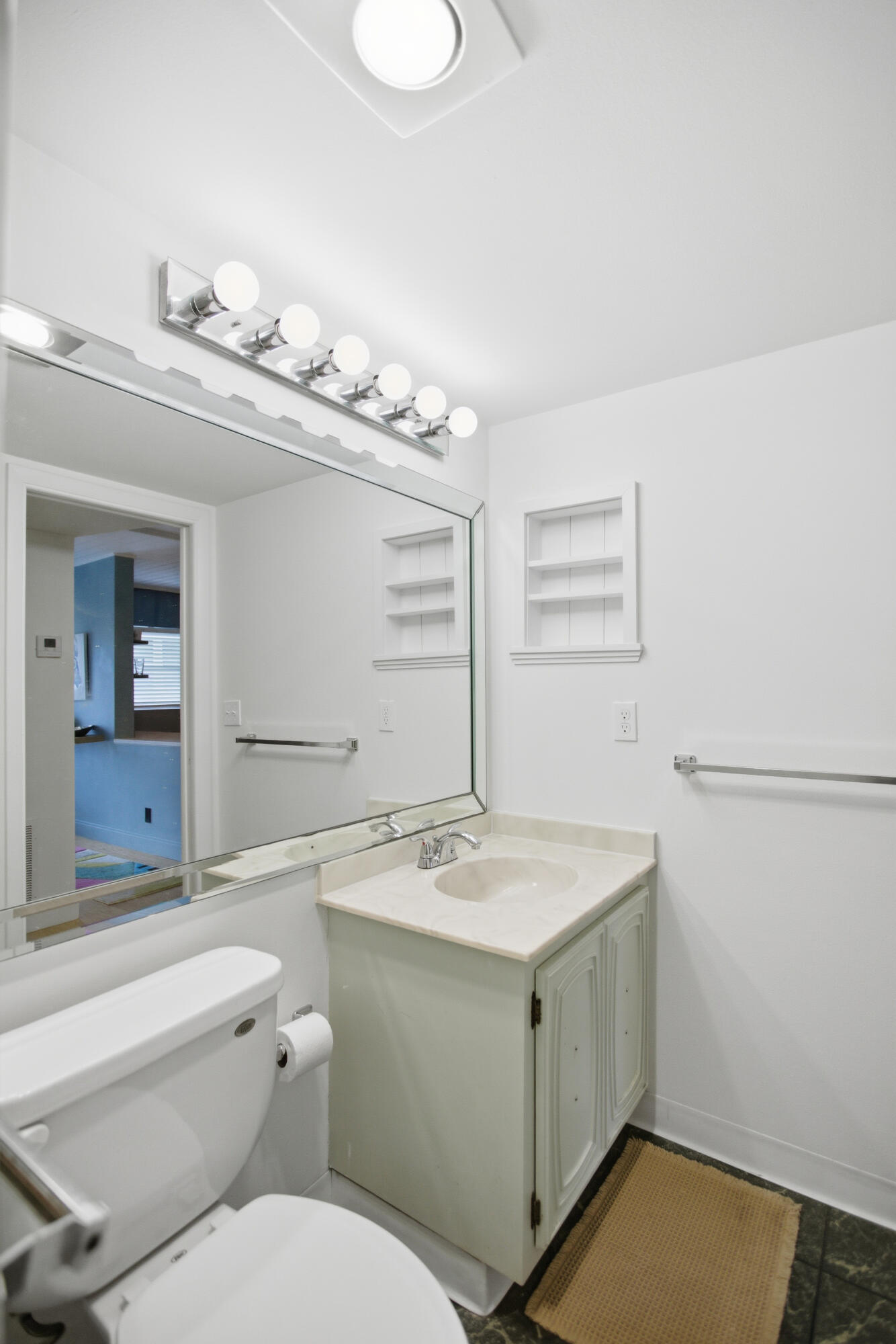 2600 Southwest 22nd Avenue, Unit 906 Delray Beach, FL 33445 - Photo 27 of 37 BO8A9205