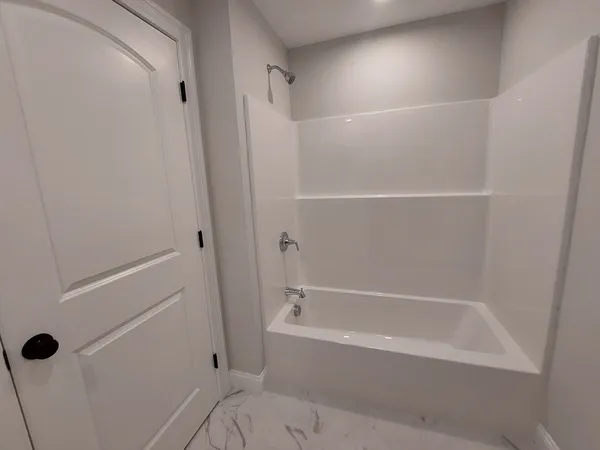 $634,990 | 20 B Crownshield, Uxbridge, MA 01569