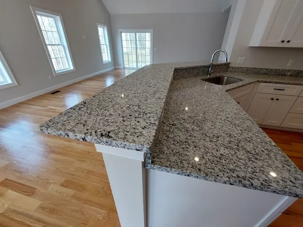 $634,990 | 20 B Crownshield, Uxbridge, MA 01569