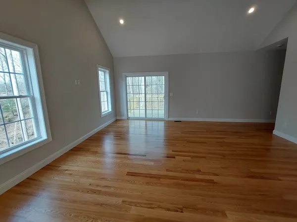 $634,990 | 20 B Crownshield, Uxbridge, MA 01569