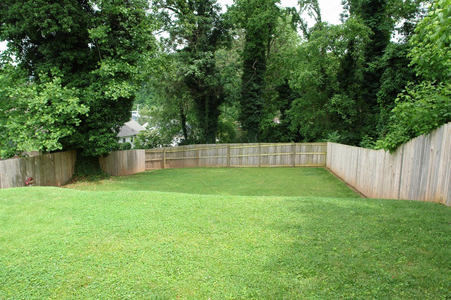 3012 Roberts Road Southwest Roanoke, VA 24014 - Photo 19 of 21 3012 Roberts Rd SW Roanoke VA-large-019-