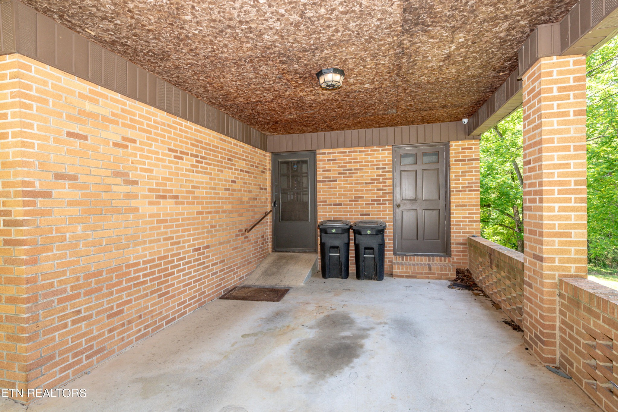 4636 Cambridge Road Walland, TN 37886 - Photo 4 of 28 Gallery Image 4